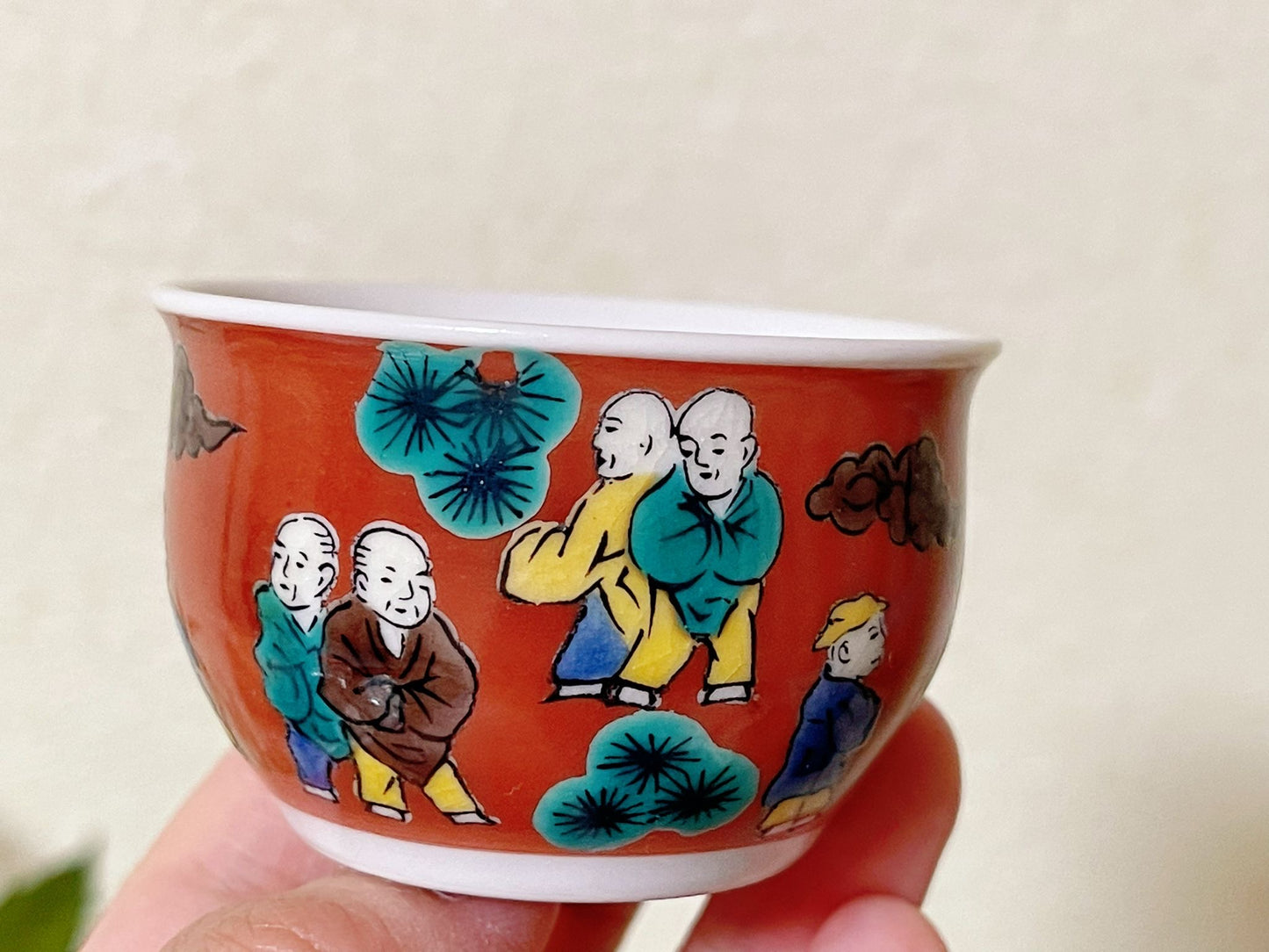 Set of 6 Japan Ceramic Kutaniyaki Sake Cups Set with Figures,Flowers,and Birds,Handmade in Japan,Ceramic Tea Cup,Exquisite Wine Cup