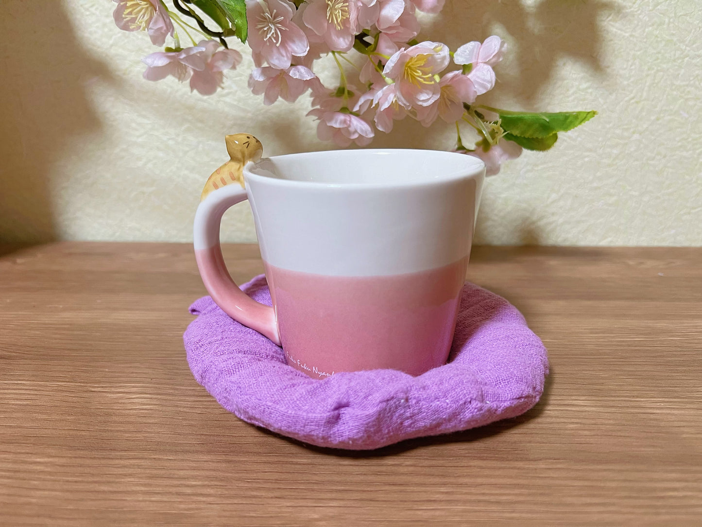 Cat mug, coaster, and spoon three-piece set. Japanese ceramics from Japan