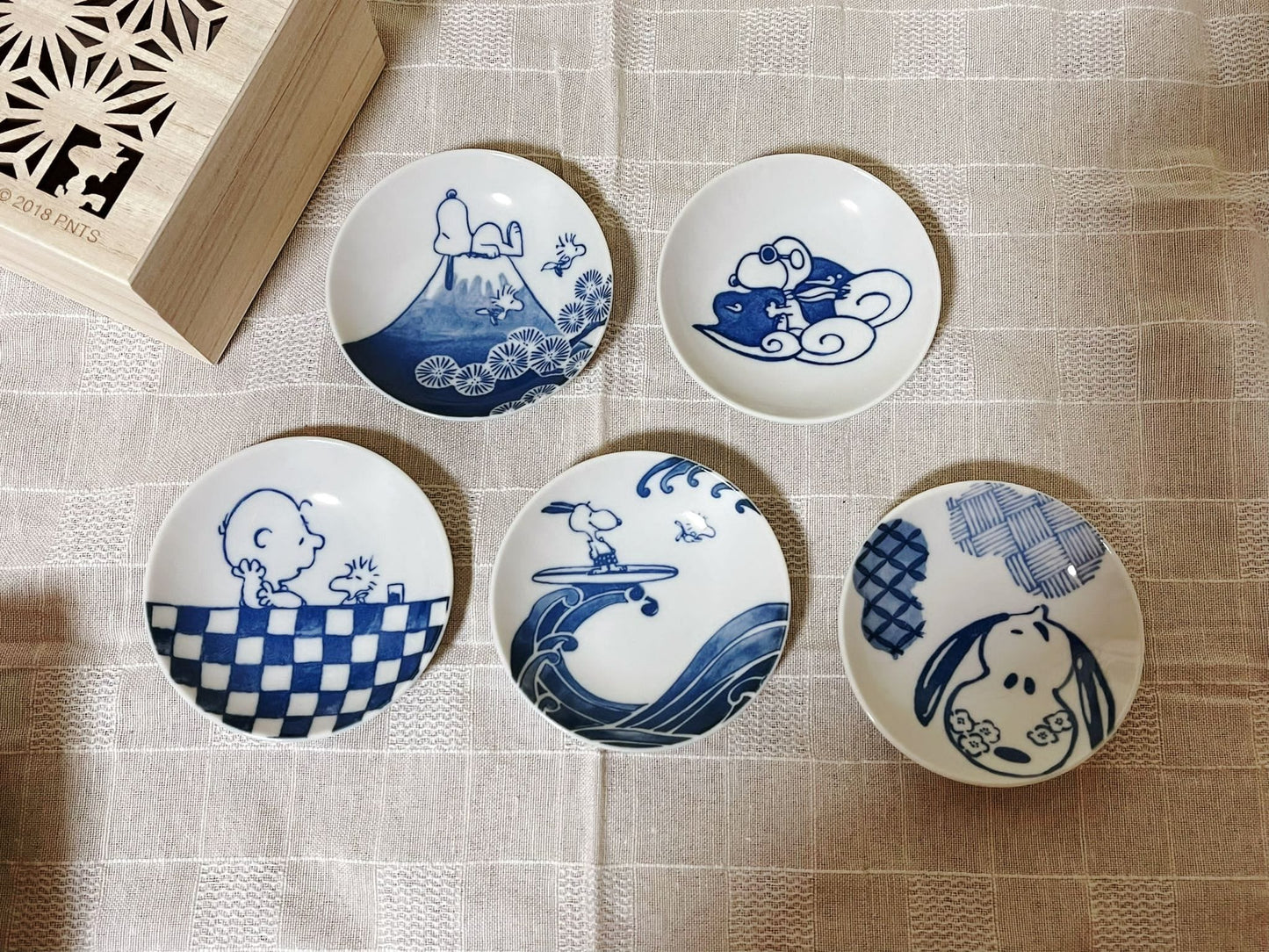 5 Piece, Snoopy Japan Indigo Square Appetizer Plates Peanuts Charlie Brown Mt.Fuji The Great Wave Rare Collectable Tapas Tableware Giftbox