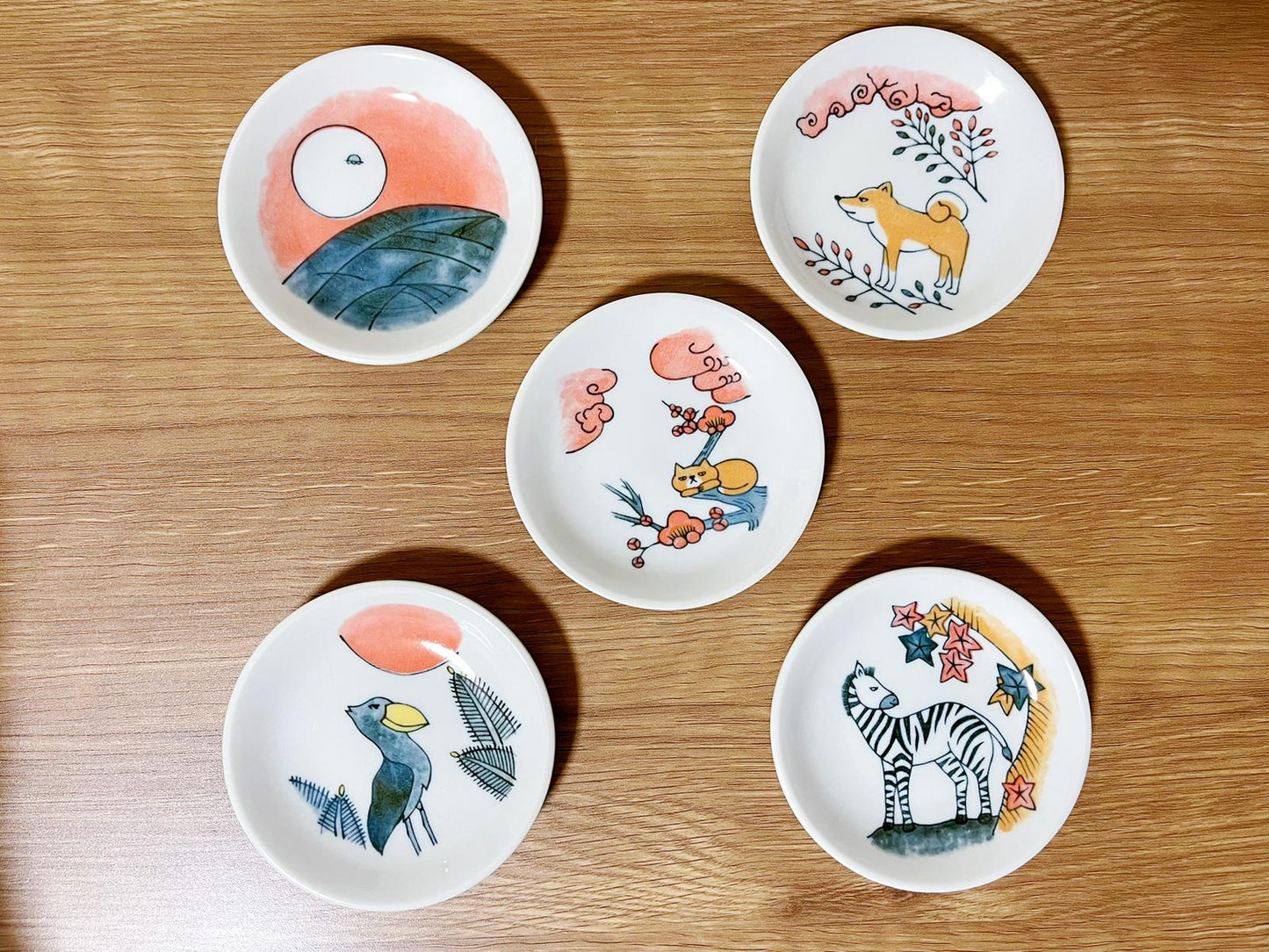 5 Piece Japanese Minoyaki Hanafuda Mamezara Plate Set in Gift Box| Set of 5 Kawaii Petite Karuta Folklore Soy Sauce Plate/ Pickle Olive Dish