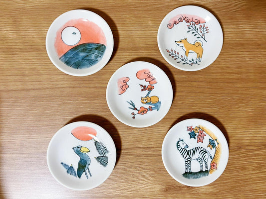 5 Piece Japanese Minoyaki Hanafuda Mamezara Plate Set in Gift Box| Set of 5 Kawaii Petite Karuta Folklore Soy Sauce Plate/ Pickle Olive Dish