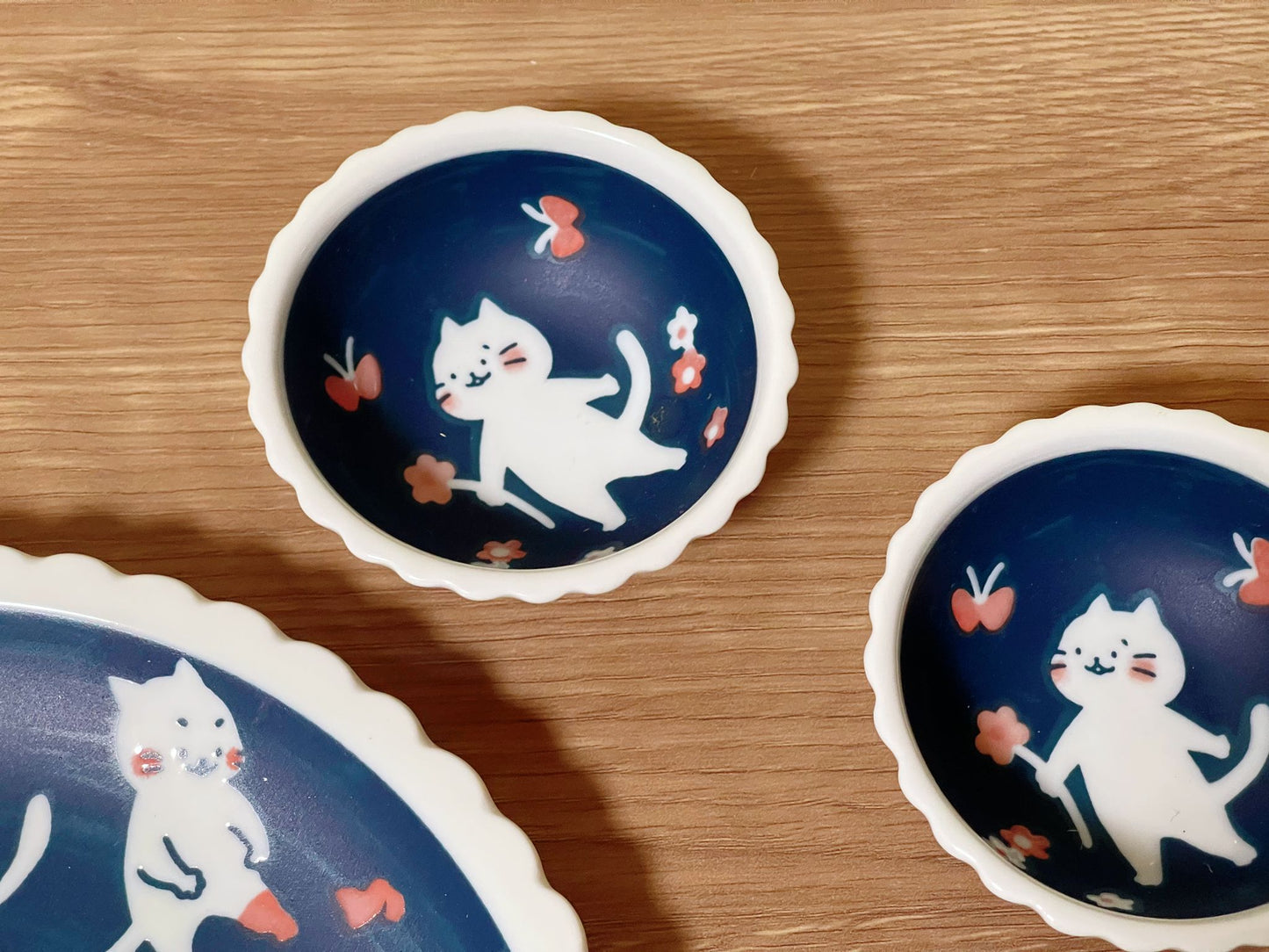 4 Piece, Japanese Mino ware Handmade Kawaii Kitty Cat Large Plate & Bowl Set, Mino yaki Cute Cat Kitty Sunday, Made in Japan,Gift Box