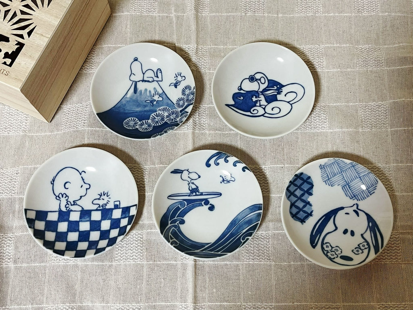 5 Piece, Snoopy Japan Indigo Square Appetizer Plates Peanuts Charlie Brown Mt.Fuji The Great Wave Rare Collectable Tapas Tableware Giftbox