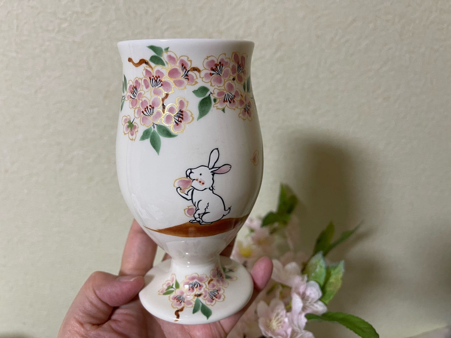 Piece Gift box,Japanese Mino Ware Handmade Sakura Rabbit Ceramic Goblet, Mino Yaki Bunny Cherry Blossoms Pattern Pottery Water/Wine Cu