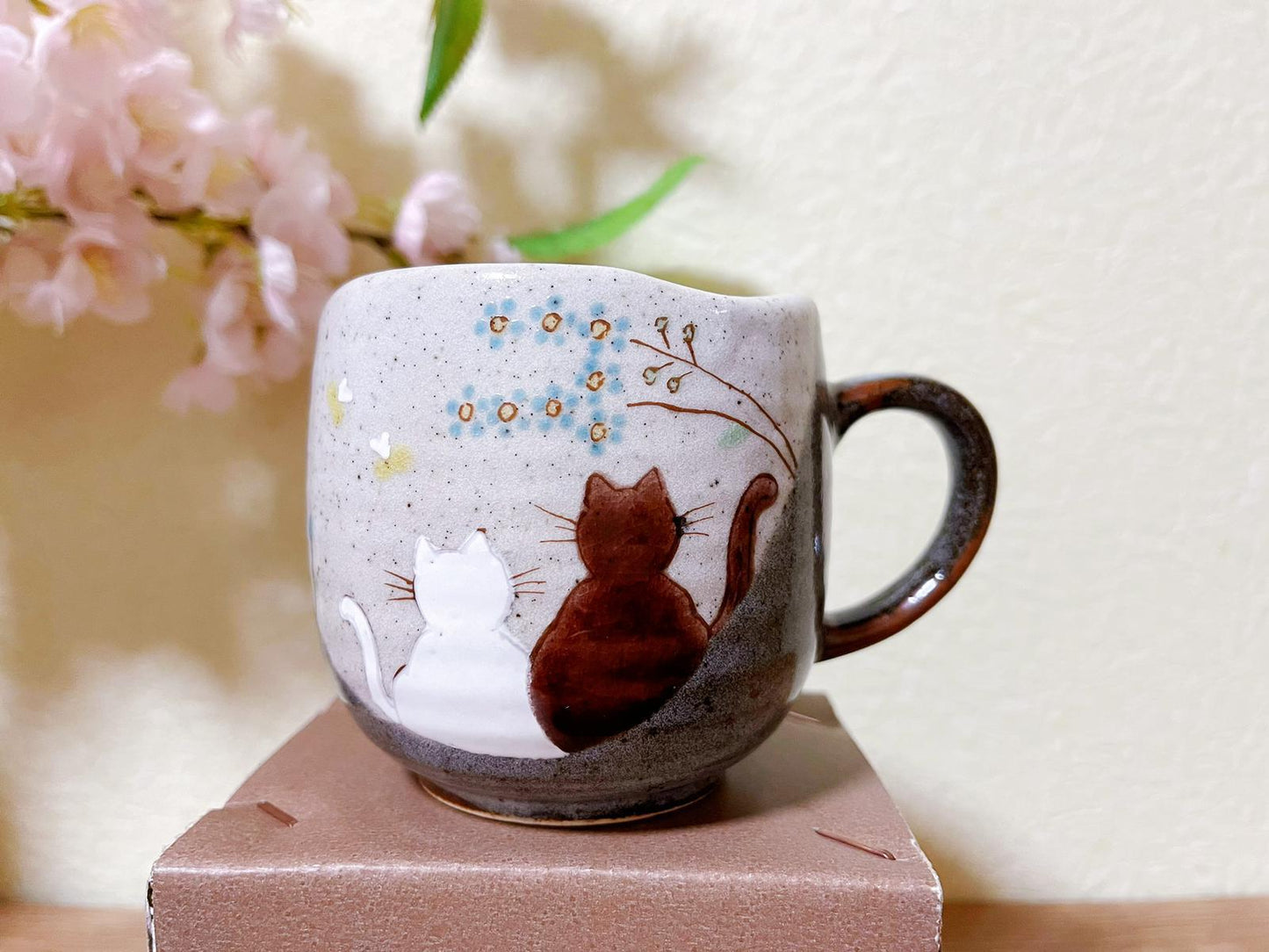 Japanese Kutani Yaki Handmade Cat Cup Coffee Cup Tea Cup Gift, Sakura Kitten Ceramic Household Cup,Made in Japan,Afternoon Tea Cup