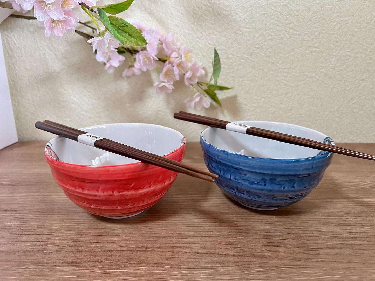 Japanese Handmade Mino Ware Crab Pattern Ceramic Bowl, Rice Bowl, Soup Bowl, and Chopsticks Set, Blue&Red Seafood Bowl Set,Made in Japan