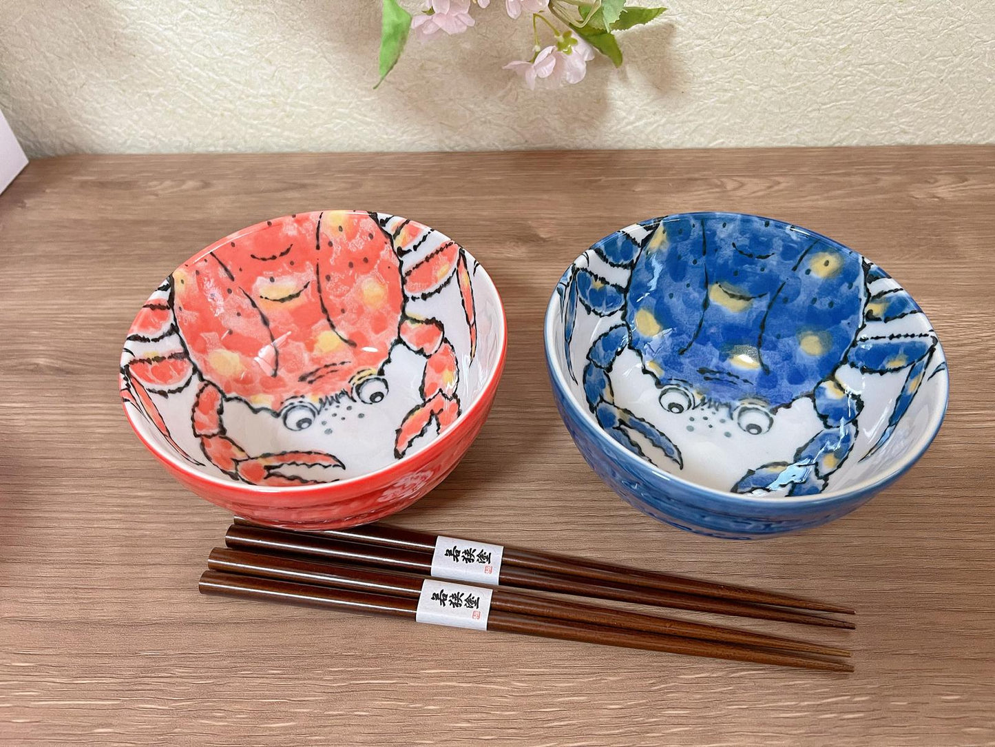 Japanese Handmade Mino Ware Crab Pattern Ceramic Bowl, Rice Bowl, Soup Bowl, and Chopsticks Set, Blue&Red Seafood Bowl Set,Made in Japan