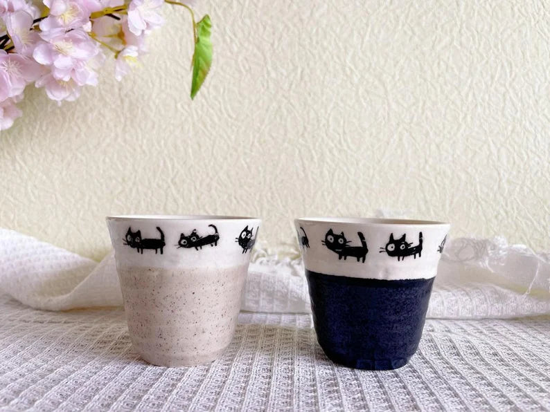 Pair of Kuroneko Round Latte Bowls/ Tea Mugs/ Soup Cup | Handmade Cute Japanese Black Cat Spoon Minoyaki 4 Piece Cup - Black & Beige Gift