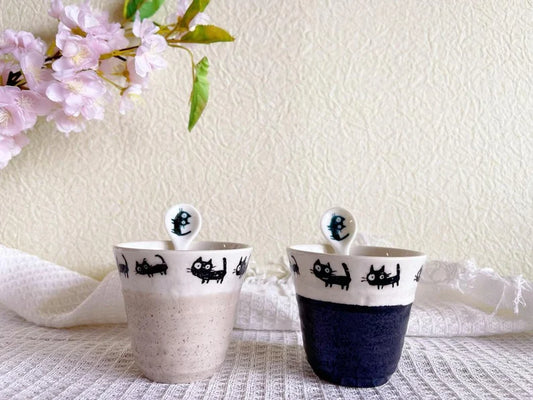 Pair of Kuroneko Round Latte Bowls/ Tea Mugs/ Soup Cup | Handmade Cute Japanese Black Cat Spoon Minoyaki 4 Piece Cup - Black & Beige Gift