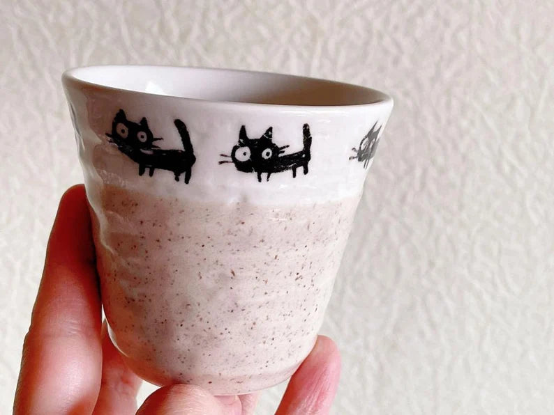 Pair of Kuroneko Round Latte Bowls/ Tea Mugs/ Soup Cup | Handmade Cute Japanese Black Cat Spoon Minoyaki 4 Piece Cup - Black & Beige Gift